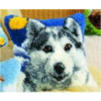Wolf Latch Hook Cushion Front kit by Vervaco